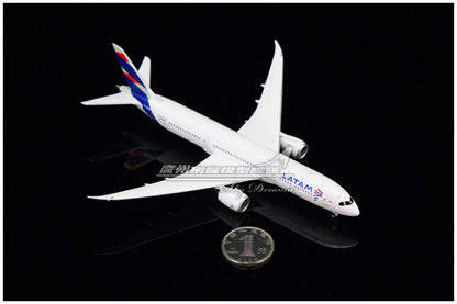 1:400 GeminiJets LATAM BOEING B787-9 Airplane Diecast Plane Aircraft Model