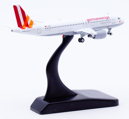 1:400 JC Wings Germanwings Airbus A320 D-AIPT Airplane Diecast Aircraft Model