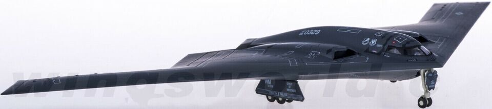 1:200 Herpa USAF Nothrop Grumman B-2A Military Bomber Diecast Fighter Model