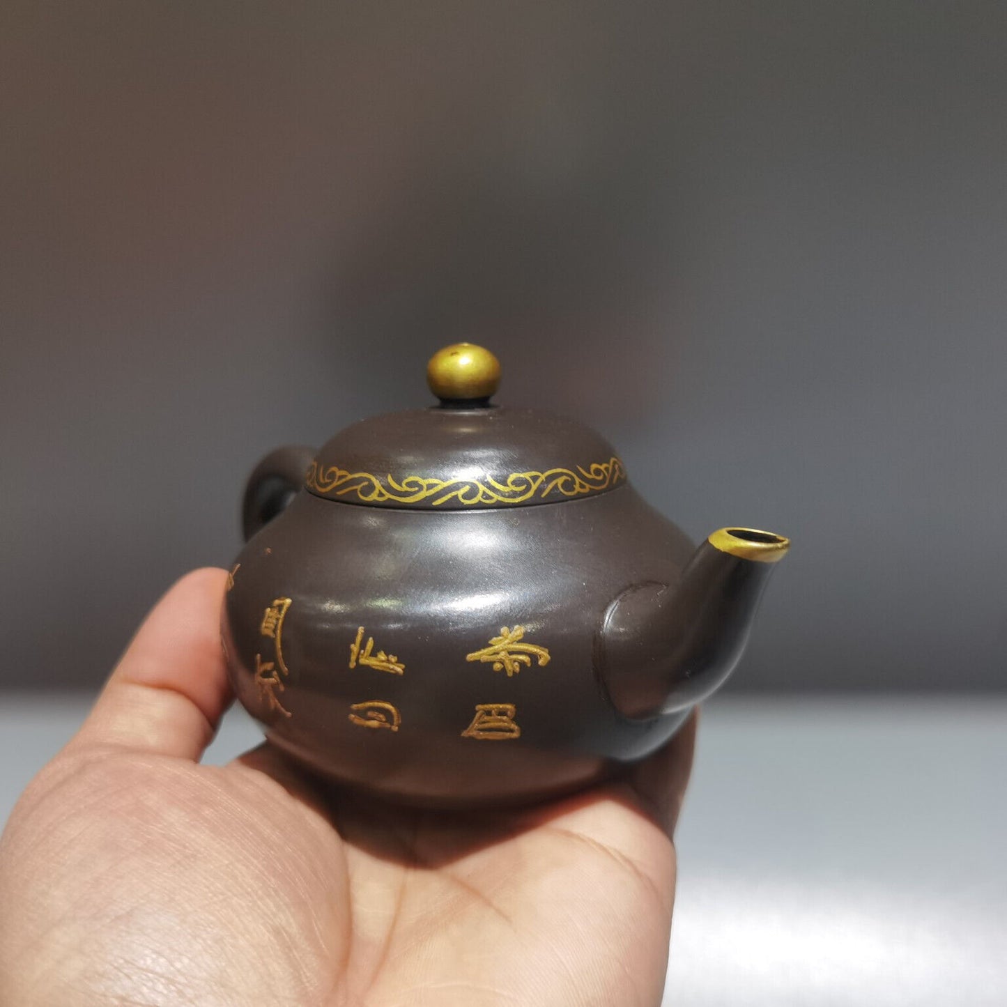 Chinese Yixing Zisha Clay Handmade Exquisite Teapot（描金玉乳壶 低款：顾景舟）