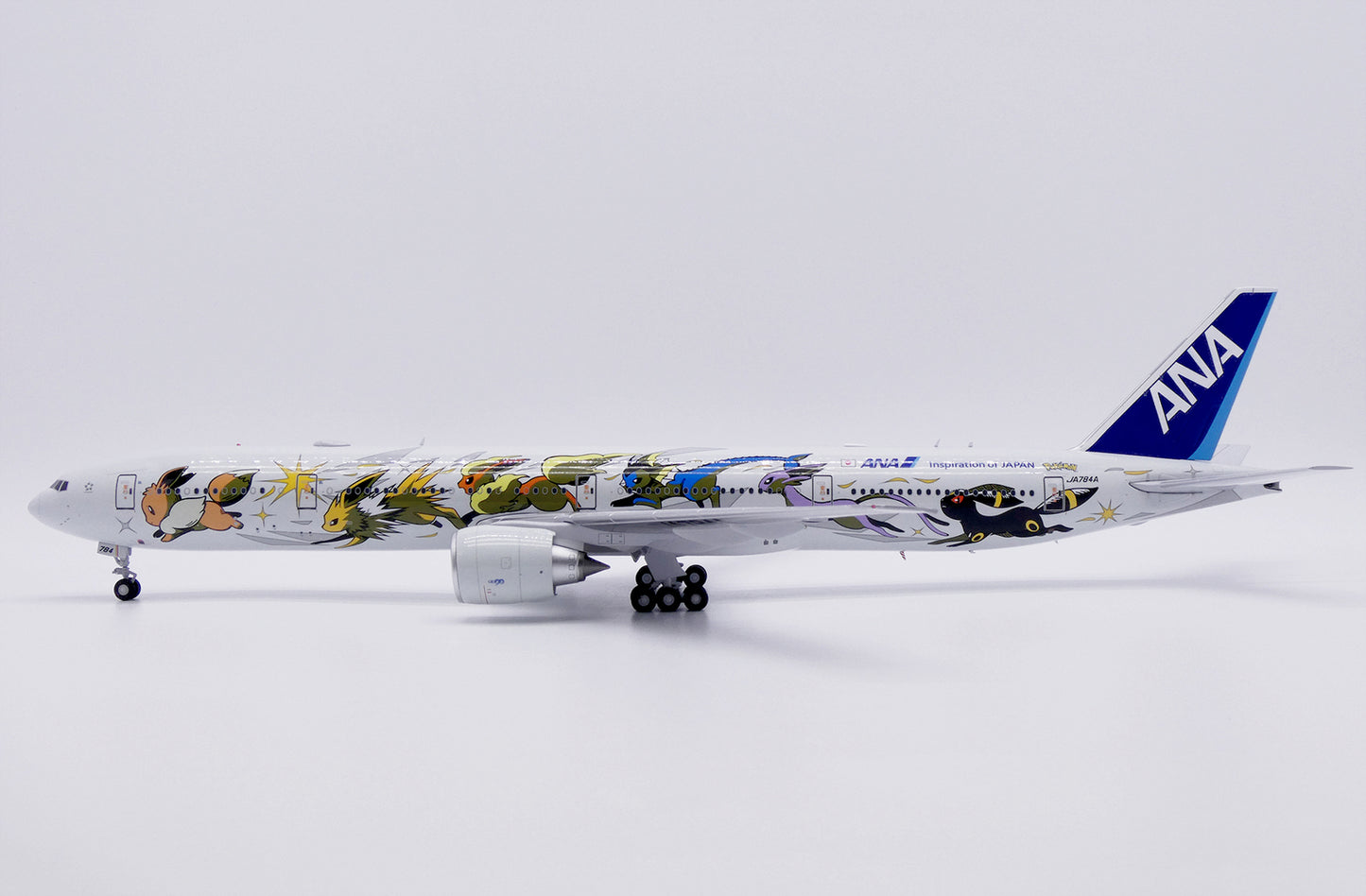 36CM 1:200 JC Wings ANA B777-300ER JA784A Passenger Airplane Diecast Model