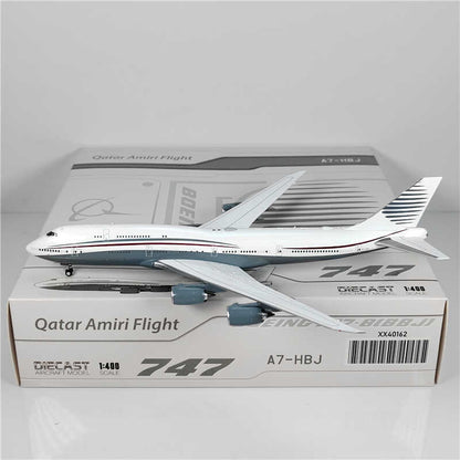 1:400 JC Wings Qatar Amiri Flight BOEING B747-8 Passenger Airplane Diecast Model