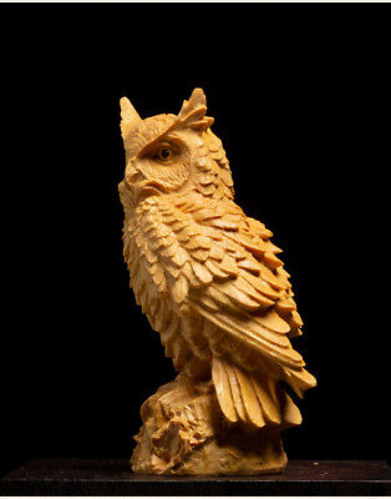 CC1203B -- 9 CM High Carved Boxwood Carving : Vivid Smart Owl