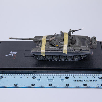 1:72 ARTISAN East Germany T-72G Main Battle Tanks Plastic Diecast Armor Model G