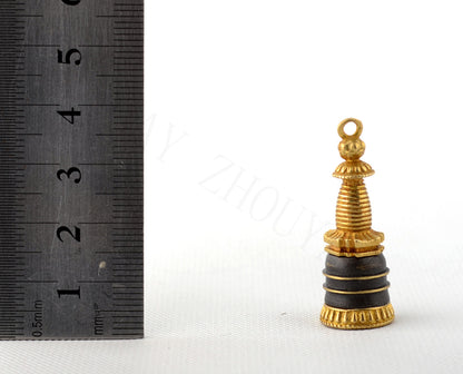 Old Blessed Tibetan Gilt Stupa Pendant Buddhist Amulet Nectar Pill Sutra Holder
