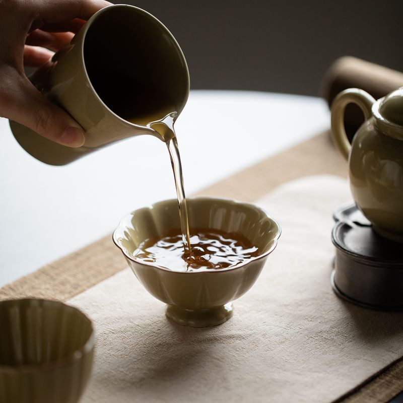 Ding Ware Yellow Handmade Sunflower Cup Master Cup Kung Fu Tea Set Tea Tasting