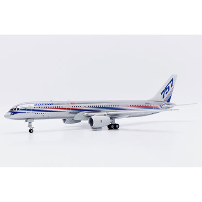 1:200 JC Wings Boeing 757-200 N505EA Passenger Plane Diecast Aircraft Model