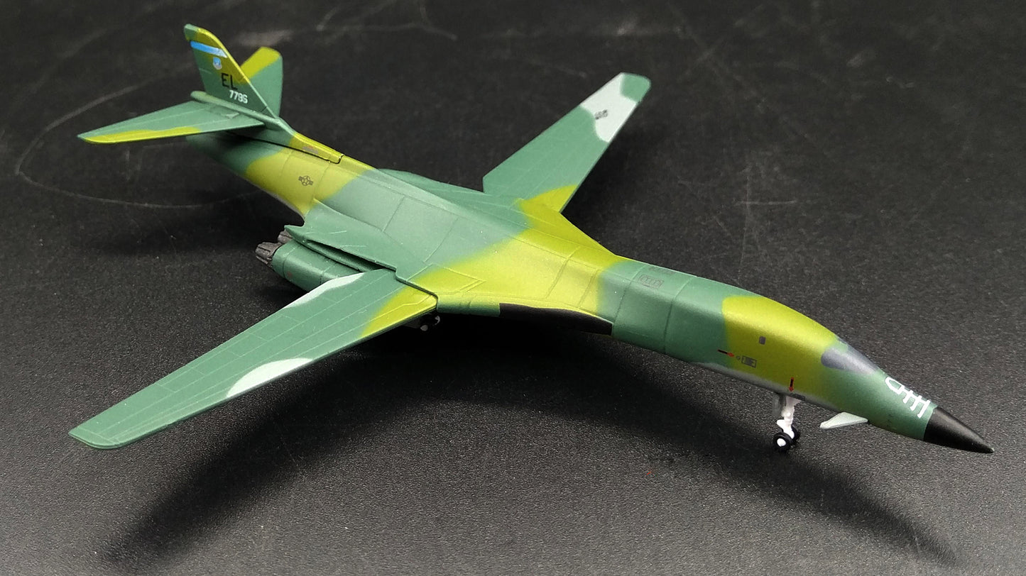 DRAGON USA B-1B LANCER 1/400 diecast plane model aircraft