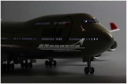 1:150 47CM NWA BOEING 747-400 Airplane Led Sound-controlled Light Resin Model