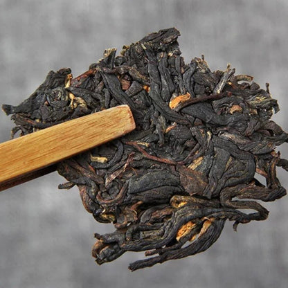 Yunnan Black Tea Dian Hong Old Tree Dianhong Feng Qing Red Black Tea Cake 357g