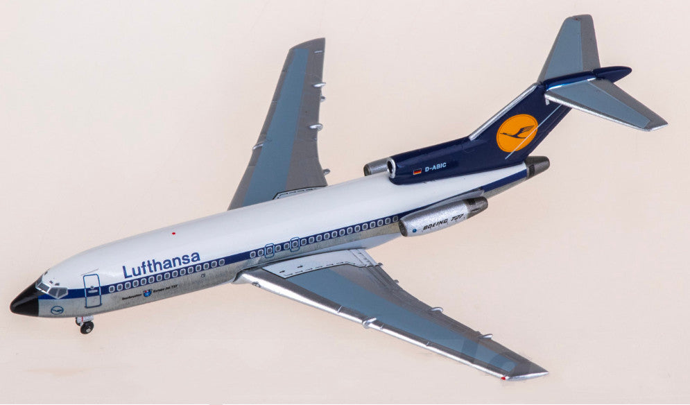 1:400 AeroClassics Lufthansa Boeing 727-100 D-ABIC Airplane Diecast Model