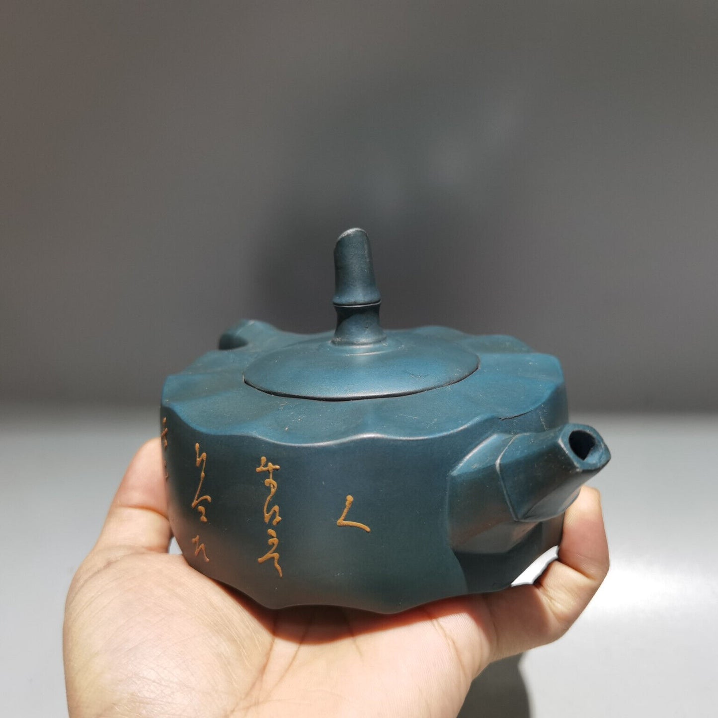 Chinese Yixing Zisha Clay Handmade Exquisite Teapot（顶天立地壶 底款：顾景舟）