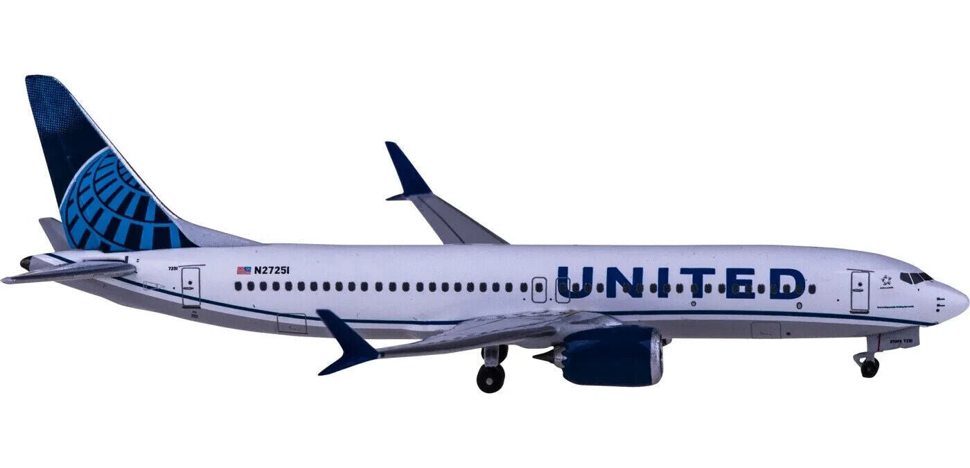 1:400 Aeroclassics UNITED BOEING 737 MAX 8 Passenger Airplane Diecast Model