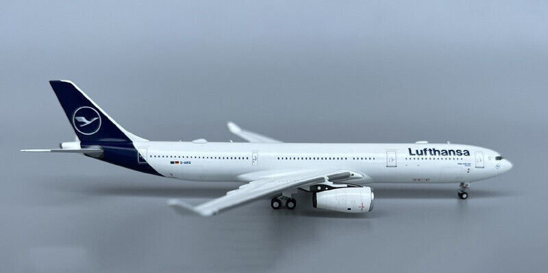 1:400 NG Lufthansa AIRBUS A330-300 Passenger Airplane Diecast Aircraft Model