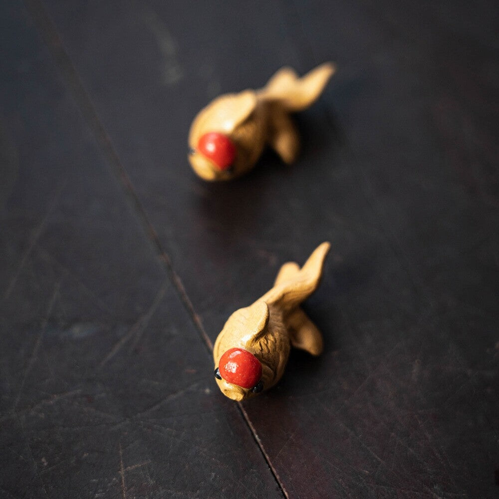 One Piece Small Tea Pet Fish Statue Real Chinese Yixing Zisha Duan Clay Tea Play