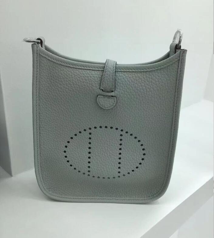 2022 NEW Women's Bucket Bag Handbag Hollowed Crossbody Bag Leather