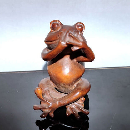 Funny mini frog statue children gift Hobby collection wooden carving home decor