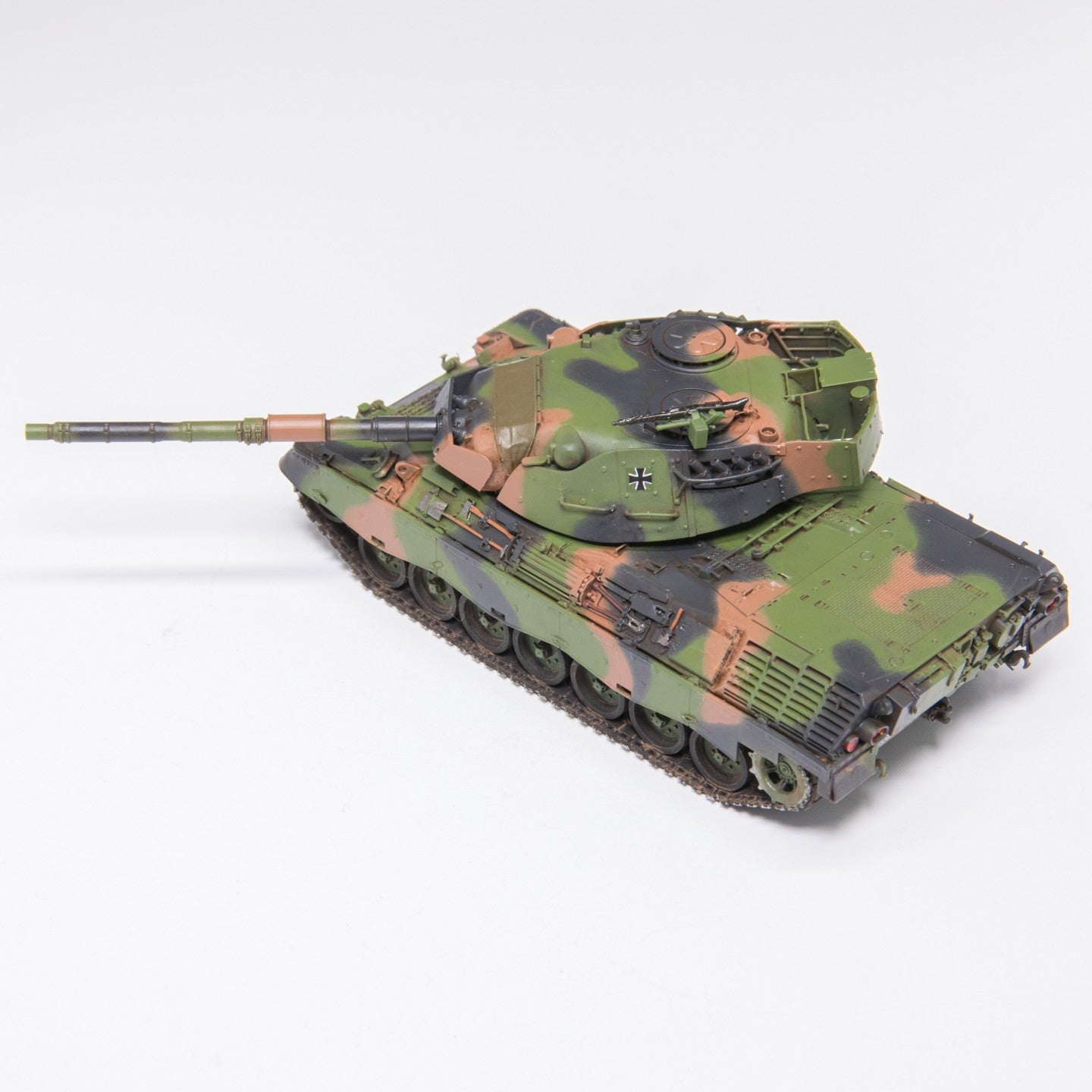 Handmade 1/72 German Leopard 1 Main battle tank A1A1 finished model