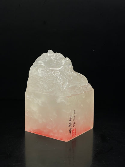 Chinese Natural Shoushan Stone Hand-carved Exquisite Auspicious Beast Seal 31331