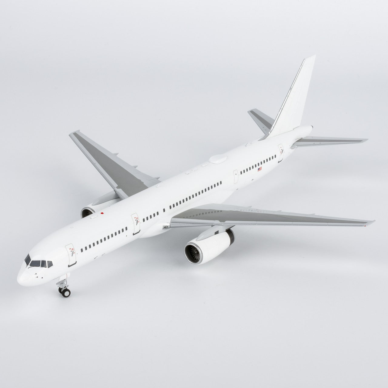 1:200 NGmodels USAF Boeing 757-200 C-32B Passenger Airplane Diecast Plane Model