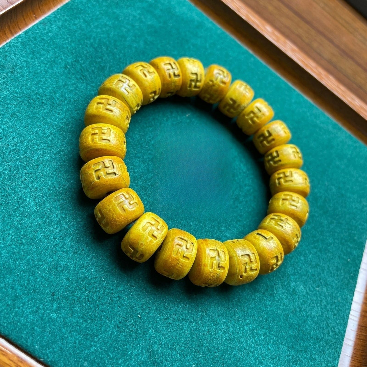 Natural 14x10mm Tibetan Tolin Main Buddha Bead Bracelet