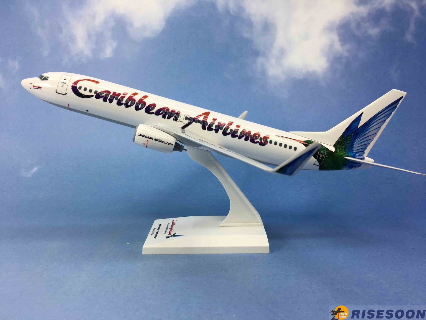 31CM 1:130 Risesoon Caribbean Airlines Boeing 737-800 Airplane ABS Plastic Model