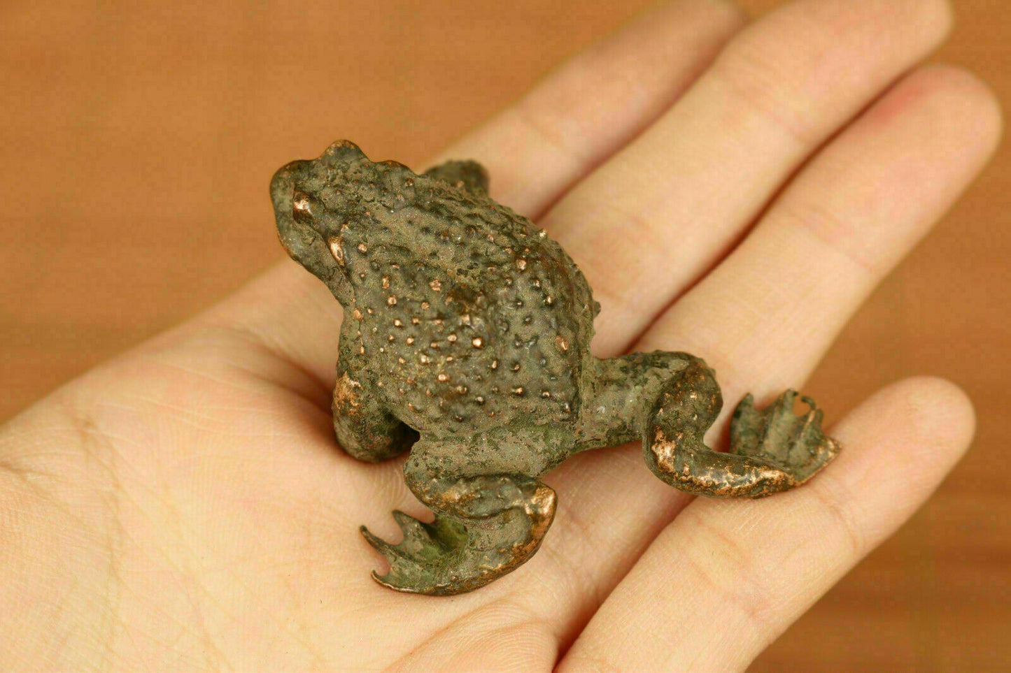 Old Bronze Hand Casting Fortune Frog Statue Netsuke Jin Chan Tea Pet Tray Deco