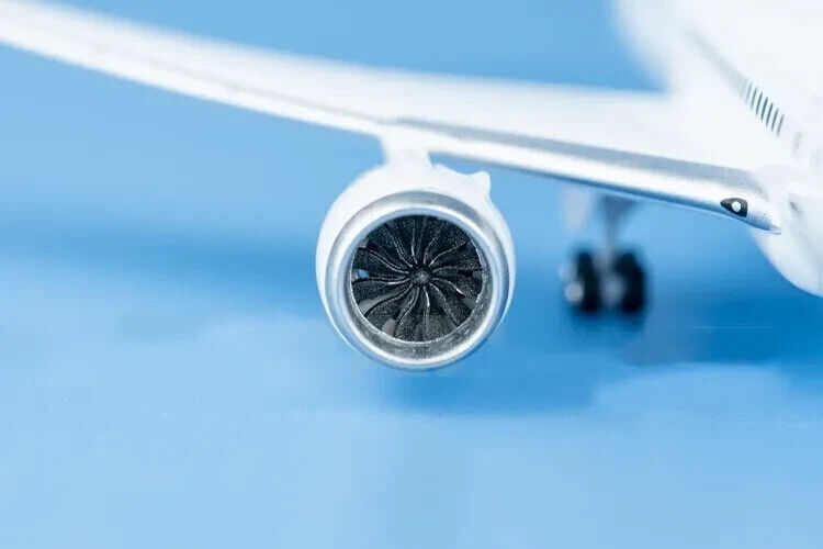 1:400 Phoenix Lufthansa BOEING 787-9 Passenger Airplane Diecast Aircraft Model