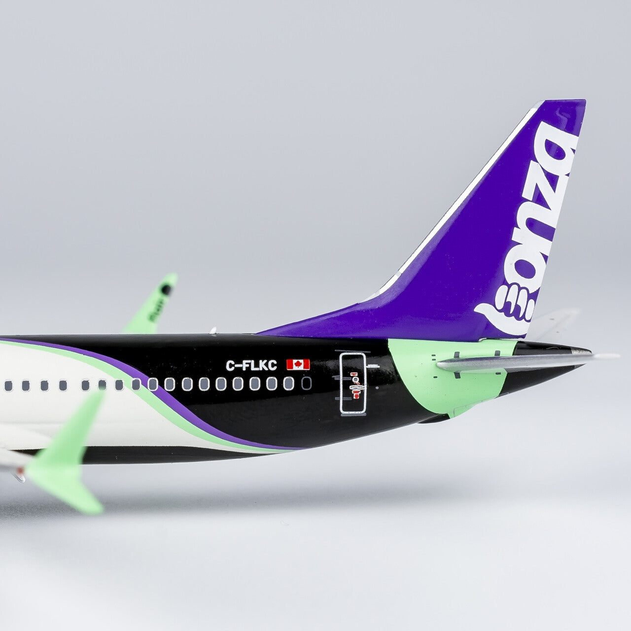 1:400 NG Model Flair Airlines BOEING 737 MAX 8 Airplane Diecast Aircraft Model