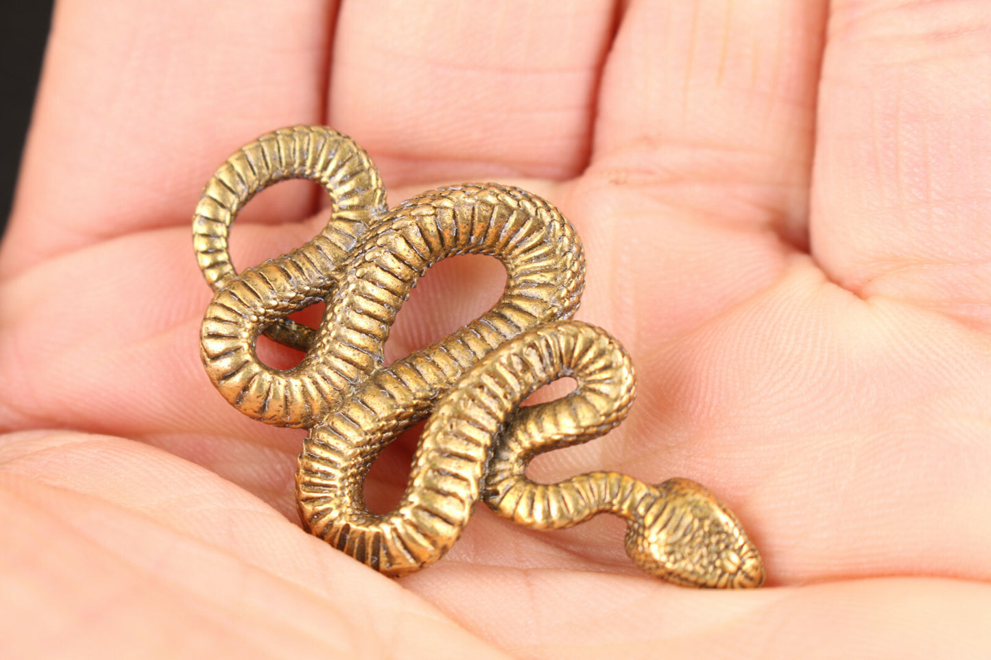 chinese old bronze hand snake statue figure collectable netsuke decoration