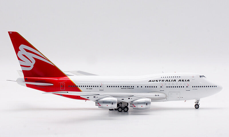 1:200 32CM InFlight AUSTRALIA ASIA BOEING 747SP Passenger Airplane Diecast Model