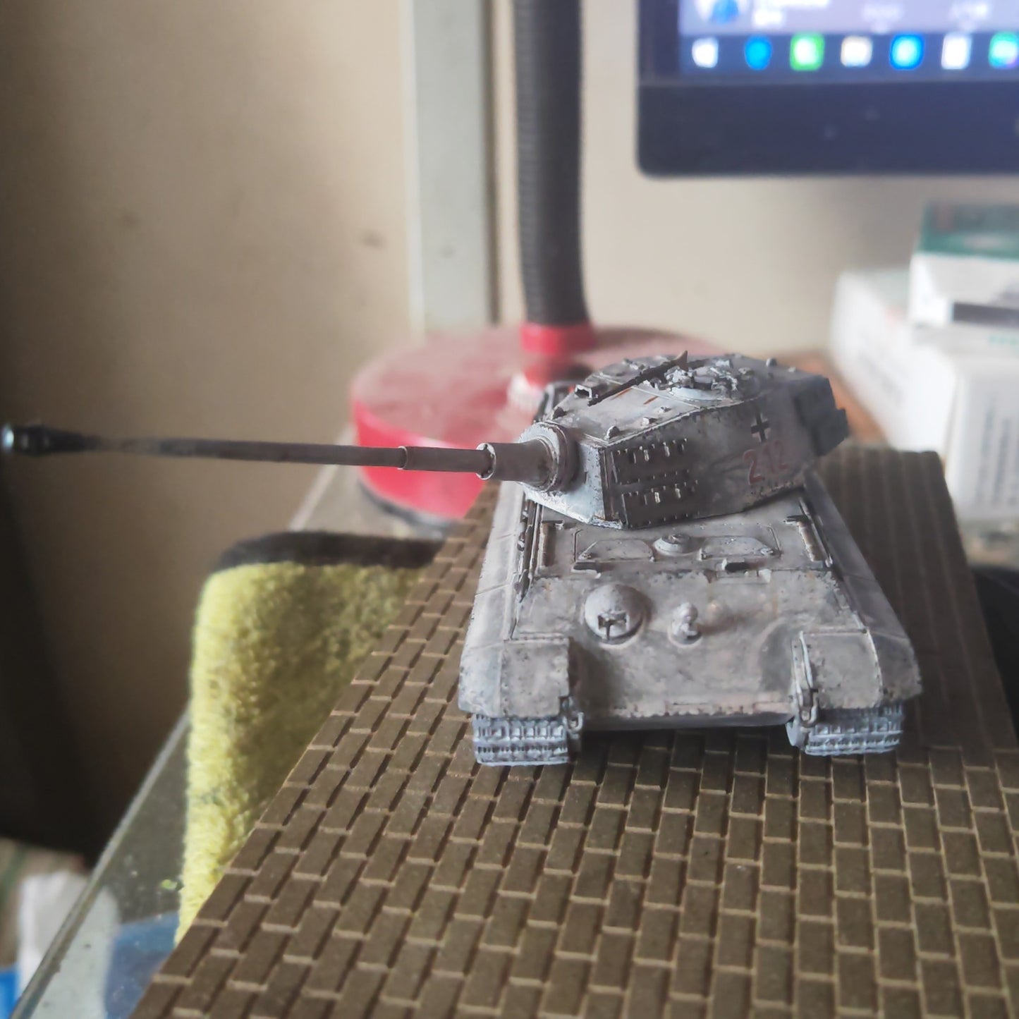 1:72 Scale WW II Germany The King Tiger Heavy Tank Tank Model Painted Finished