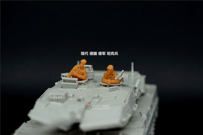 1/72 1/64 1/87 Modern Germany Wehrmacht Tank Crew 2-Persons Unpainted Model