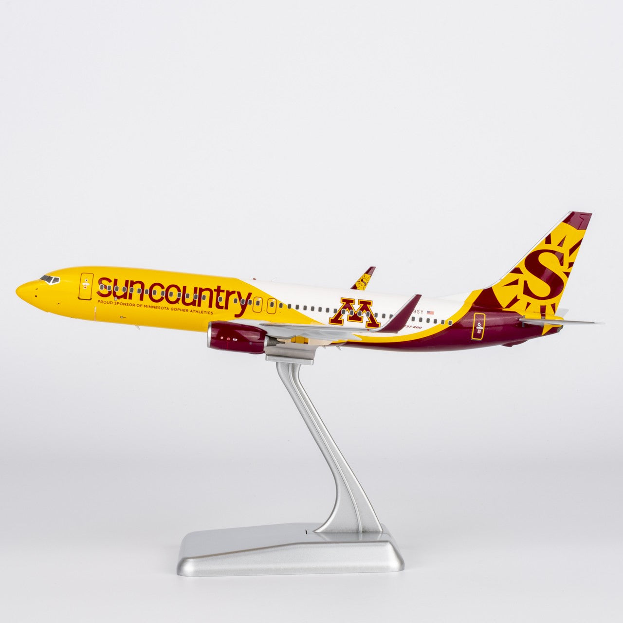 1:200 NGmodels Sun Country Airlines B737-800 Passenger Airplane Diecast Model