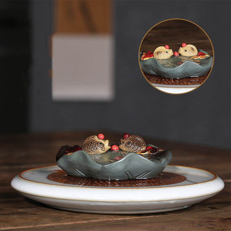 Color Change Tea Pet Yixing Zisha Tea Play Purple Clay Golden Fish on Lotus Leaf