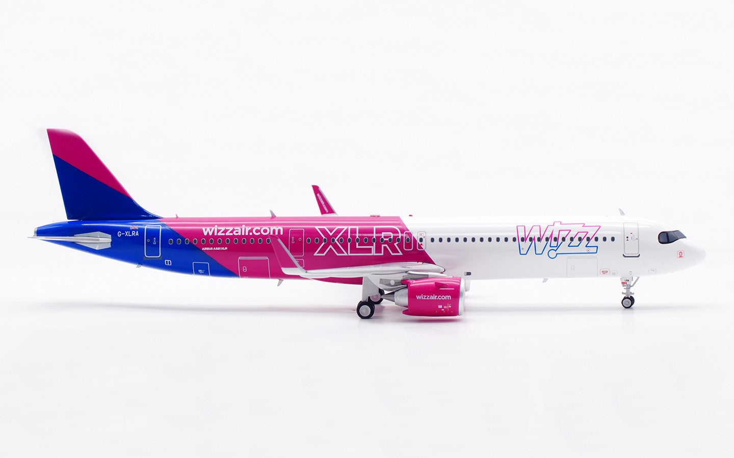1:200 InFlight Wizz Air A321NEO Passenger Airplane Diecast Aircraft Model