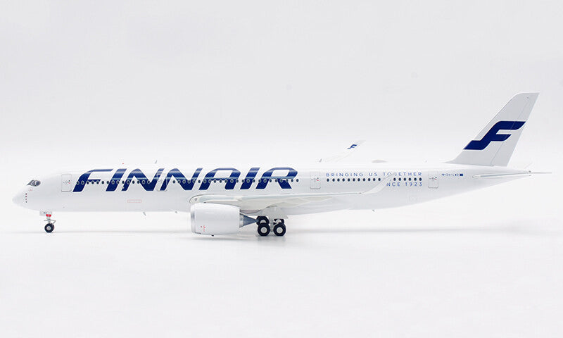 1:200 33CM InFlight FINNAIR AIRBUS A350-900 Passenger Airplane Diecast Model
