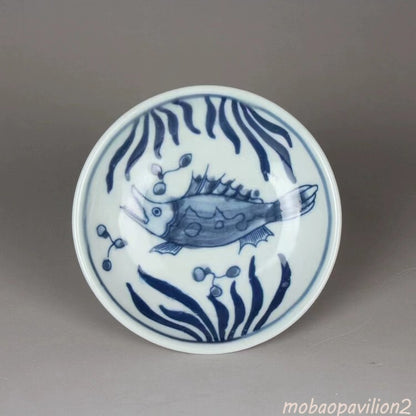 Exquisite Porcelain Blue and White Porcelain Fish Pattern Small Plate