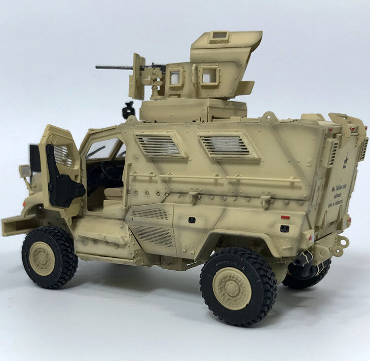 1/72 US M1224 MaxxPro Anti-Mine Anti-Ambush Vehicle Model Desert Painting