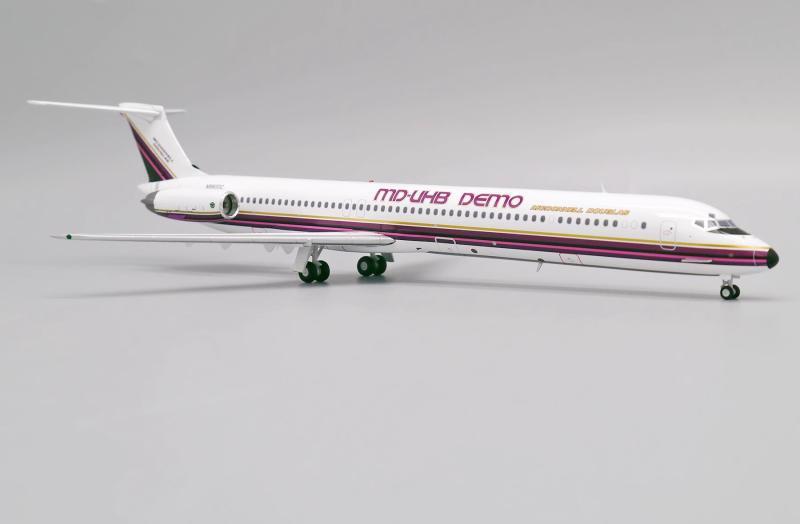 1:200 JC Wings MODONNELL DOUGLAS MD-81Passenger Airplane Diecast Aircraft Model