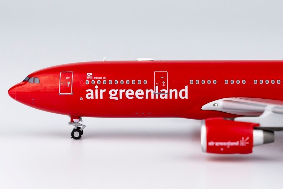 1:400 NG Model Air Greenland AIRBUS A330-200 Passenger Airplane Diecast Model
