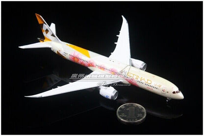 1:400 JC Wings ETIHAD AIRWAYS BOEING 787-9 Passenger Airplane Diecast Model