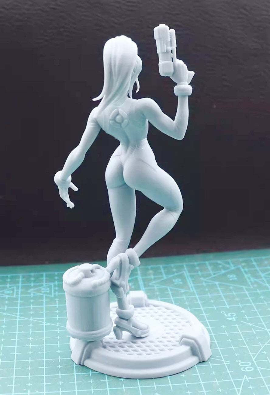 1/18 resin figure model Fantasy Galaxy Female Warrior Unassembled Unpainted