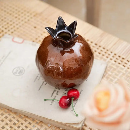 12.7cm Exquisitely Porcelain Handcarved Pomegranate Vase Tea Pet Decoration