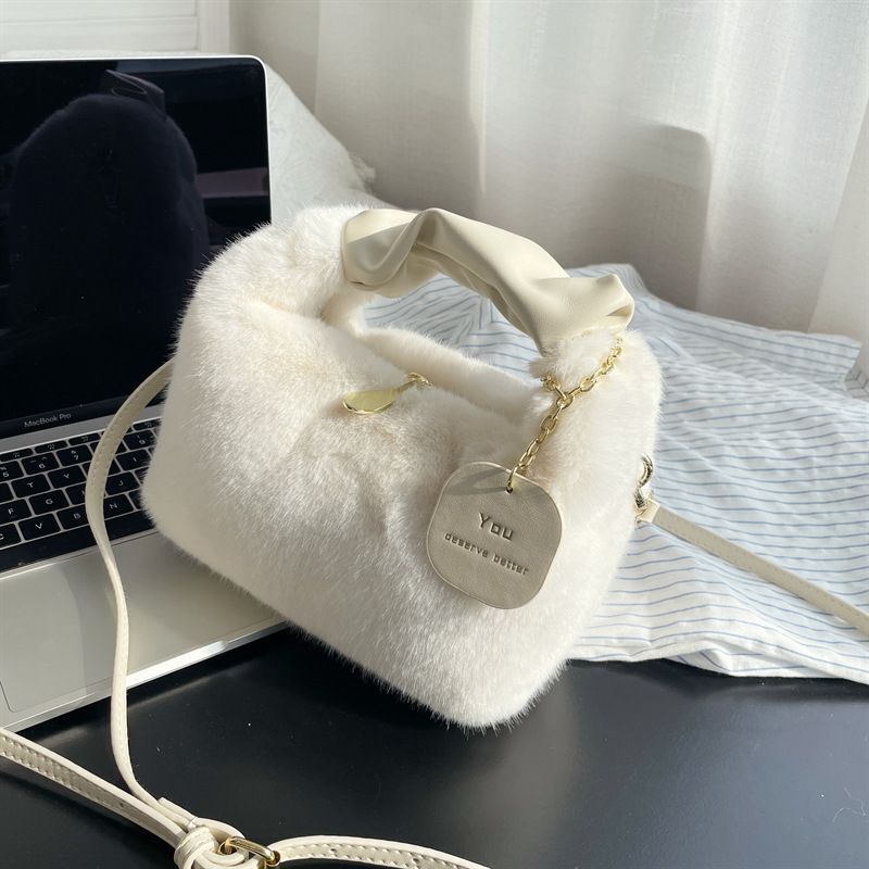Soft Faux Fur Bag Synthetic Leather Handle Pleated Warm Plush Bags Crossbody 1PC