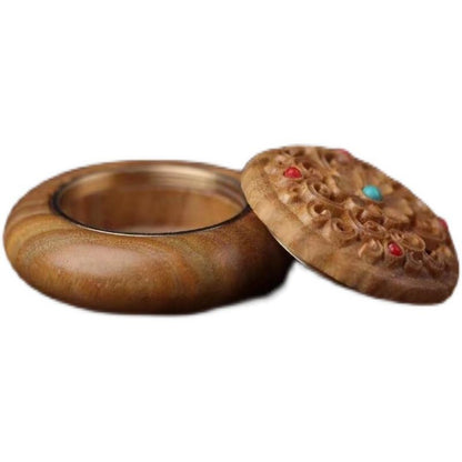Green Sandalwood Diffuser Hollow Carved Aromatherapy Box Pendant with Cord Gift