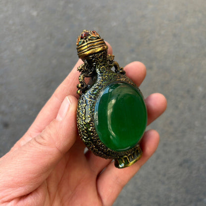 Chinese Hand-carved Cloisonne Color-changing Stone Snuff Bottle