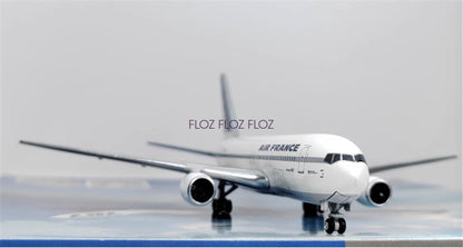 for AeroClassics for Air France for Boeing B767-200 F-GHGE 1:400 Aircraft Model
