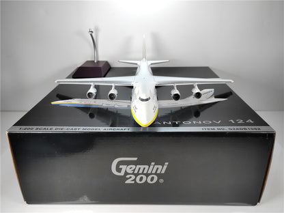 1:200 Geminijets Ukrainian airlines ANTONOV 124 Airplane Diecast Aircraft Model