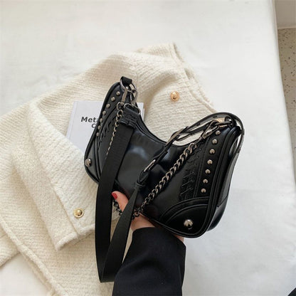 Gothic Bag Vintage Shoulder Bag Metal Chain Synthetic Leather Handbag 26*17*6 CM